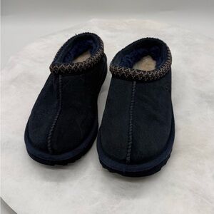 UGG Kids Navy Blue Suede Slip-On Slippers Size 1